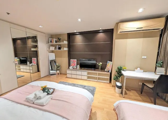 Spacious And Renovated 1-bedroom 100m To Nana Bts - 55 Sqm Appartamento *